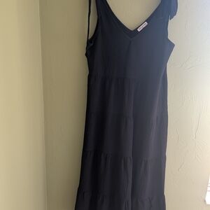 Elegant Black Sleeveless Dress